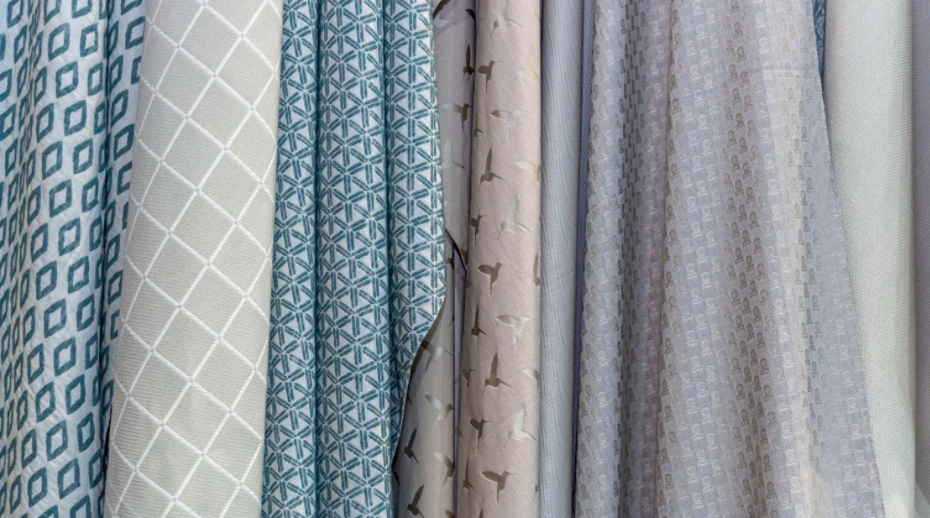 Gorden Motif Geometris Sederhana