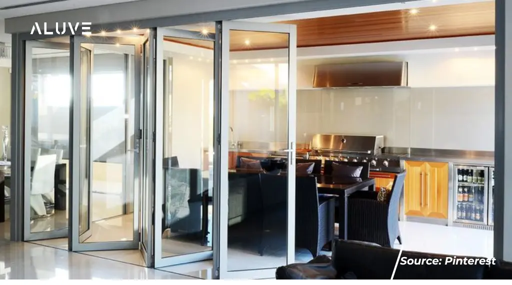 Pintu Aluminium Lipat Kaca untuk Interior Modern Multifungsi